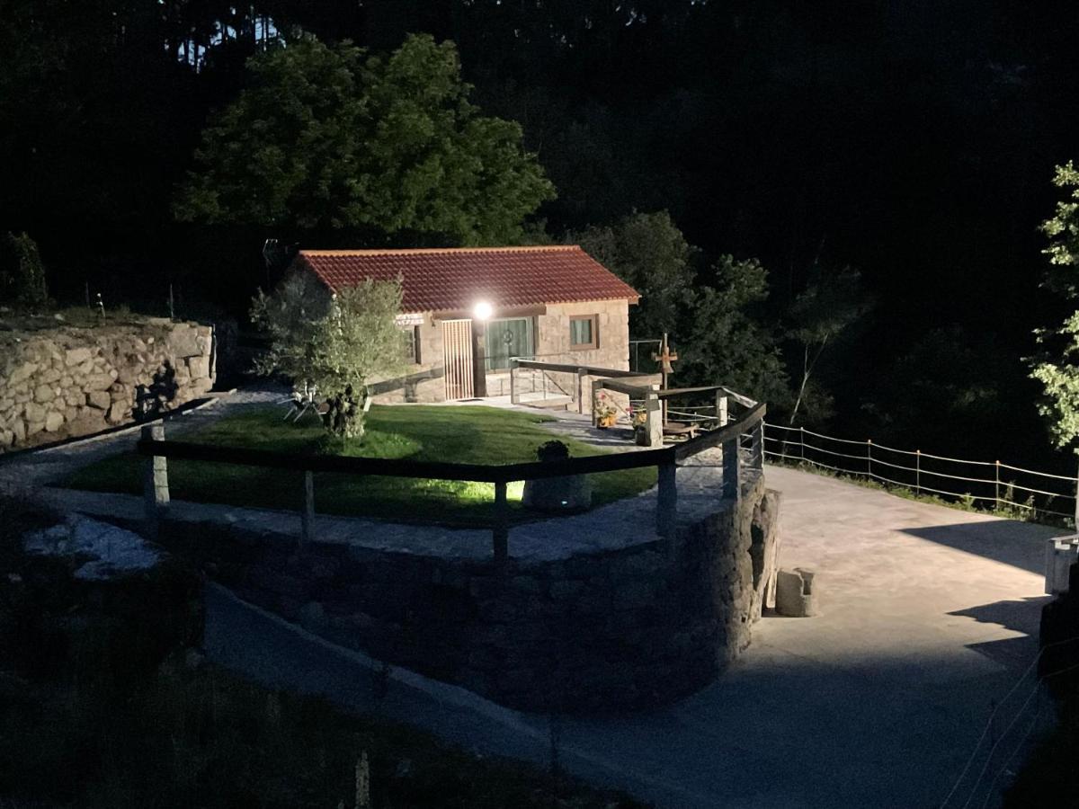 Da Man Da Moura Villa Ourense Bagian luar foto
